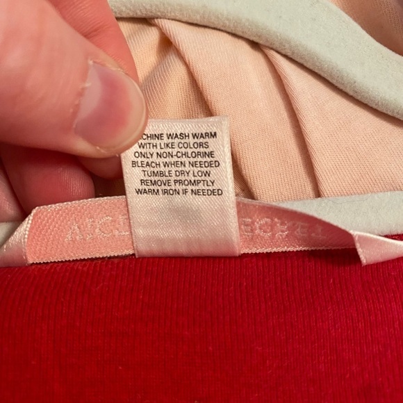 VICTORIA Secret Nightgown - Picture 7 of 10